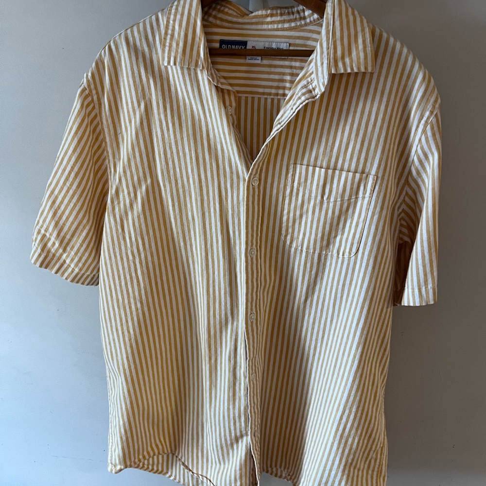 Old Navy Men's Yellow Striped Button Down Shirt XLT